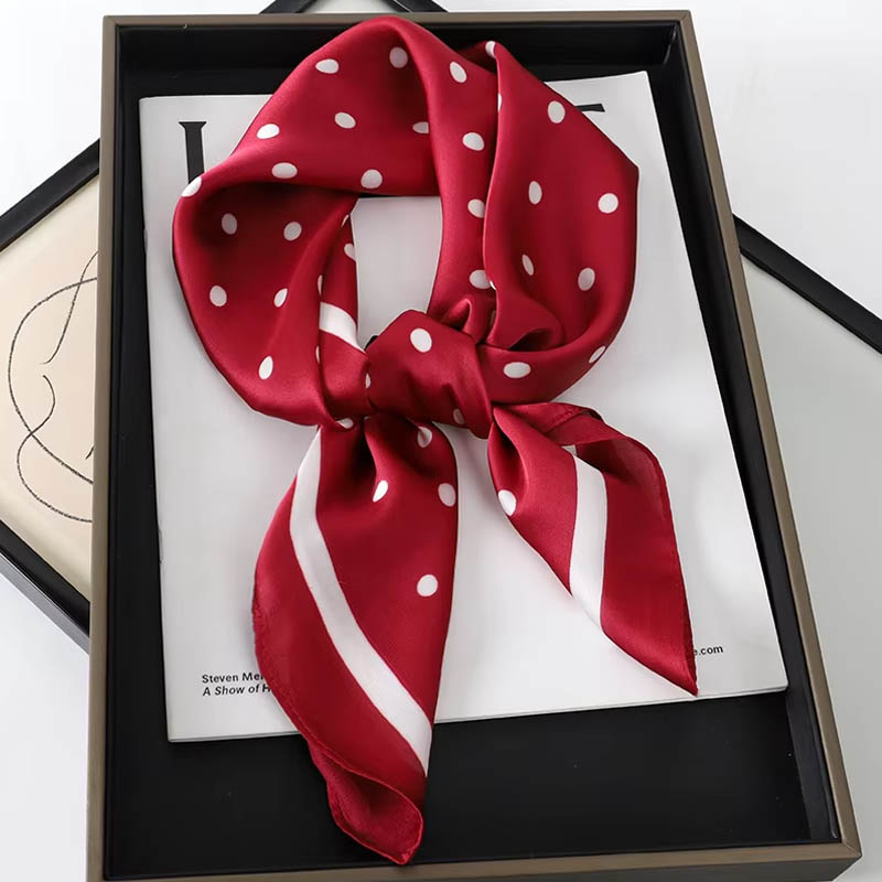 Syal Segi Empat Sutra Wanita M - Scarf Silk Square ulasan dan harga